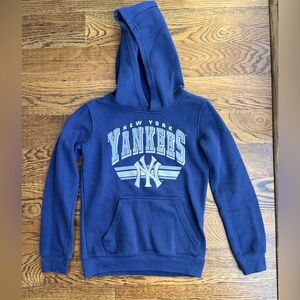 Yankee Hoodie Sweatshirt Genuine Merchandise Youth Small